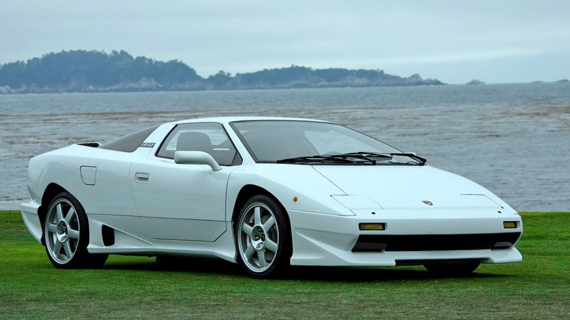 Lamborghini-P140-3 Lamborghini-P140-3