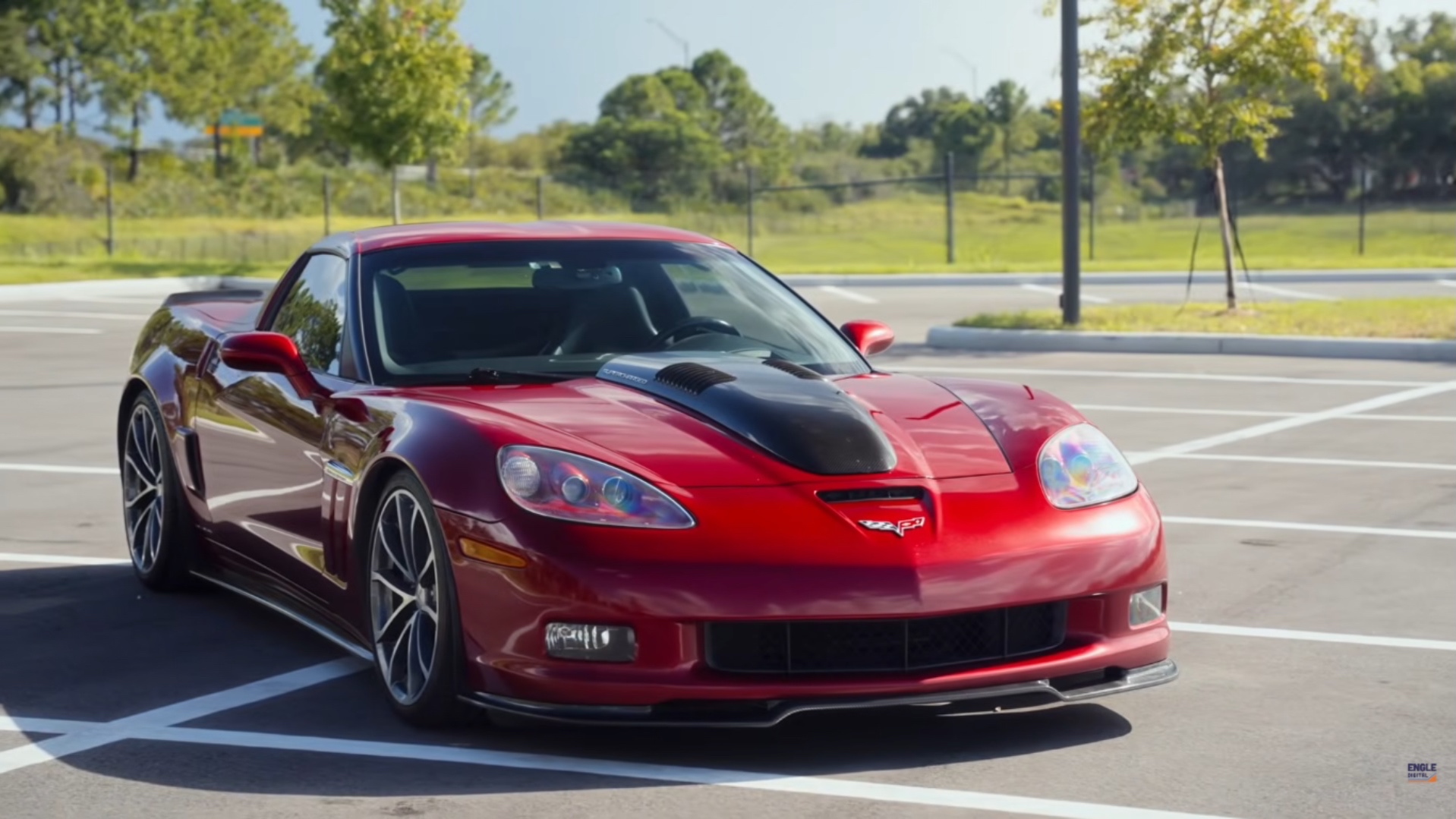 Questa Corvette modificata ha più km di un taxi! Questa Corvette modificata ha più km di un taxi!