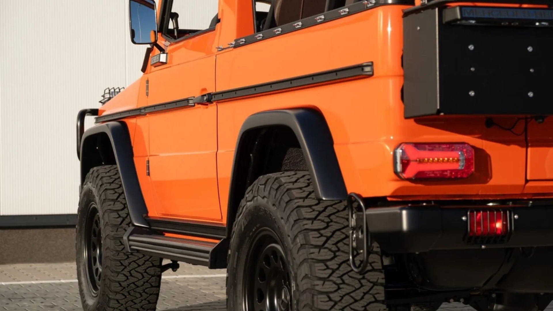 Mercedes-G-Wagen-Magma-Orange-09-1536x1024 Mercedes-G-Wagen-Magma-Orange-09-1536x1024
