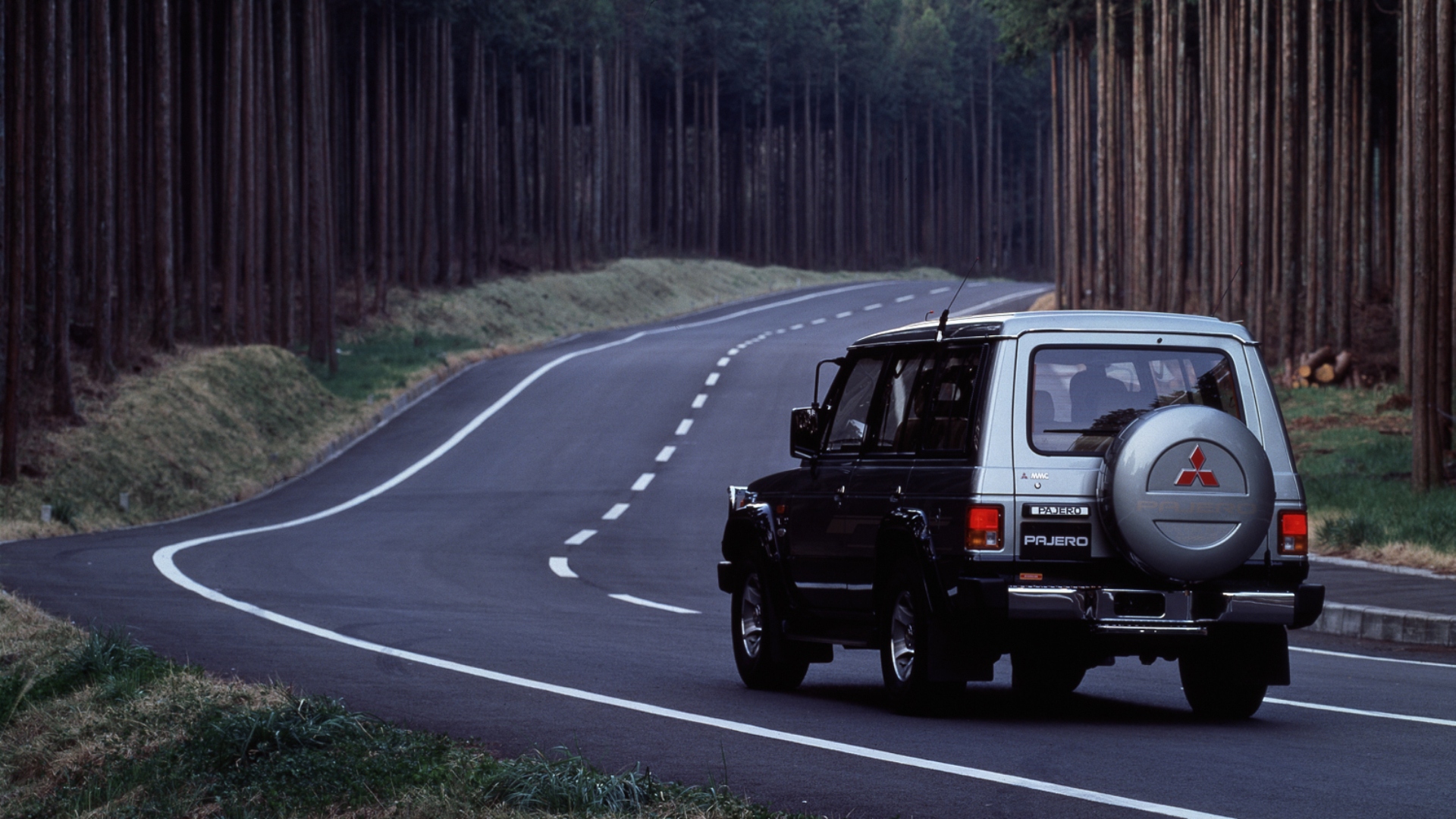 Mitsubishi-Pajero-13