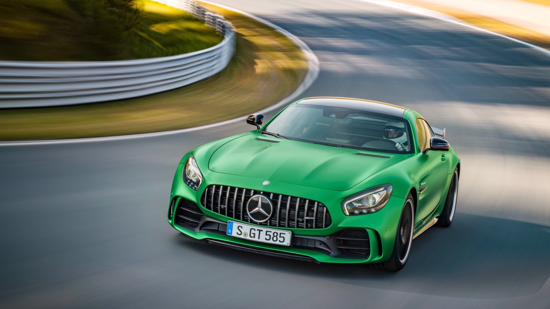 mercedes-amg_gt_r_38 mercedes-amg_gt_r_38