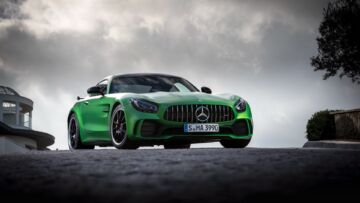 AMG GT R: verde come l’inferno, cattiva come poche AMG GT R: verde come l’inferno, cattiva come poche