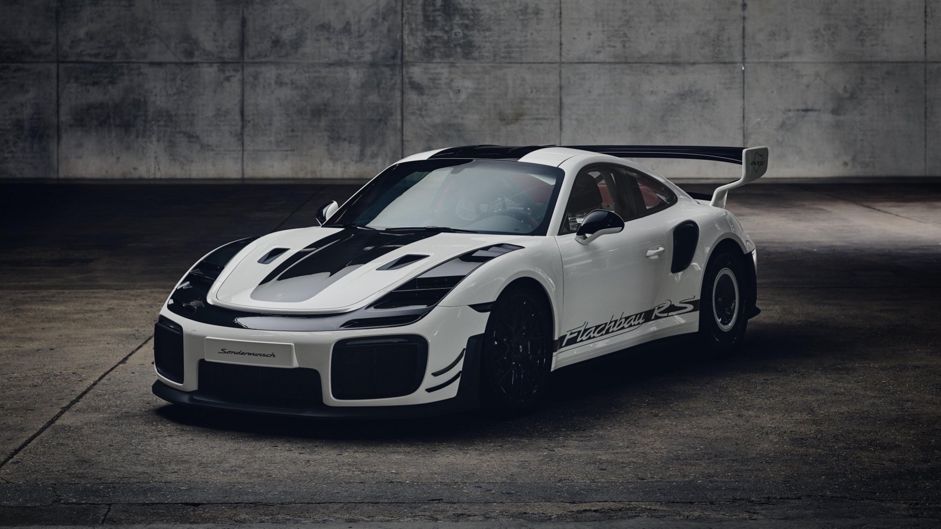 porsche-911-gt2-rs-flachbau-one-off-1