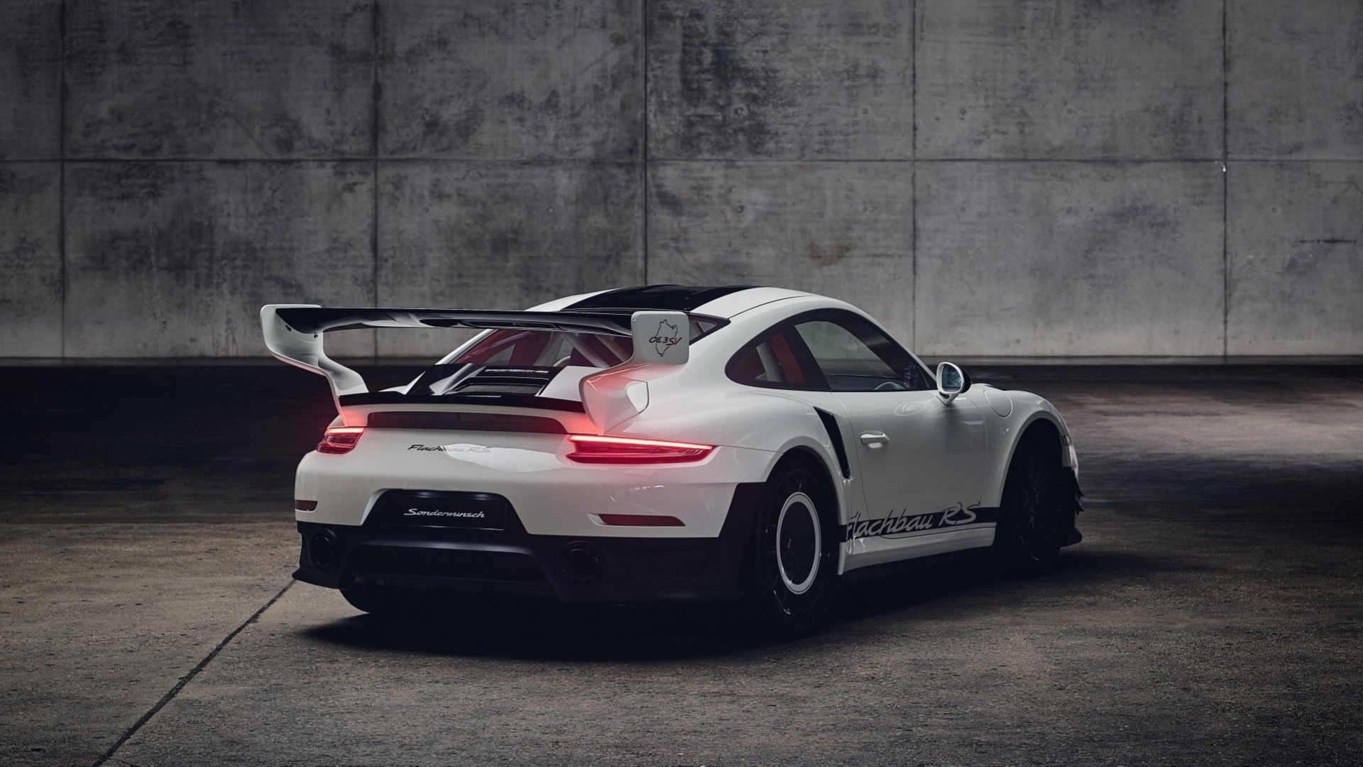 porsche-911-gt2-rs-flachbau-one-off-3