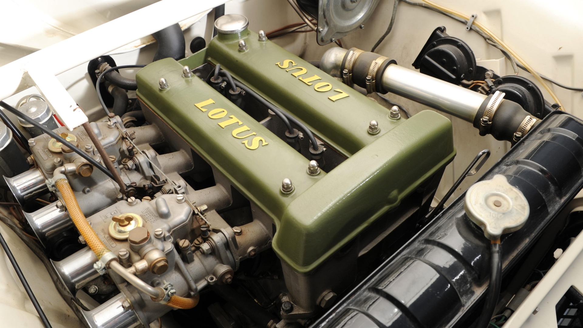 Ford-Cortina-Lotus-Alfa-Romeo-Giulia-TI-Super-confronto-9 Ford-Cortina-Lotus-Alfa-Romeo-Giulia-TI-Super-confronto-9