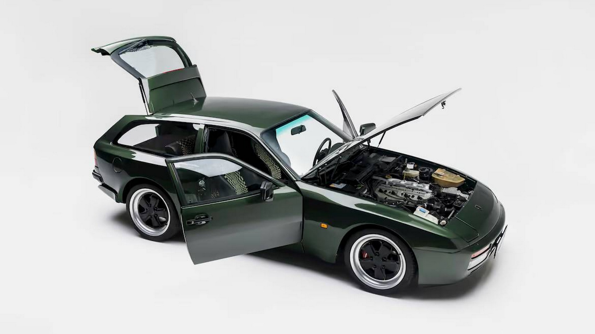 Porsche 944 Shooting Brake 05 Porsche 944 Shooting Brake 05