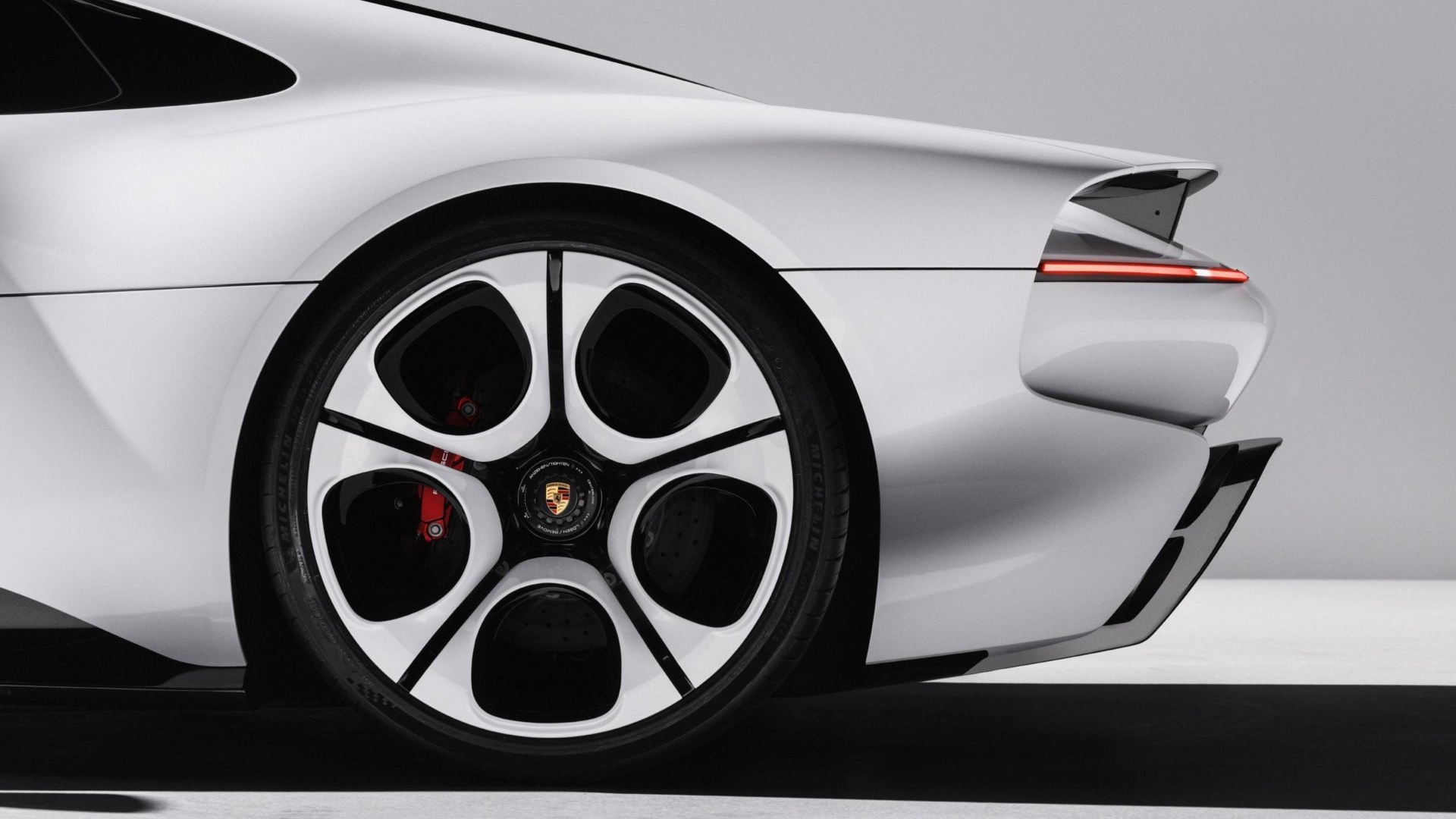 Porsche-MIssion-S-concept-car-2026-7