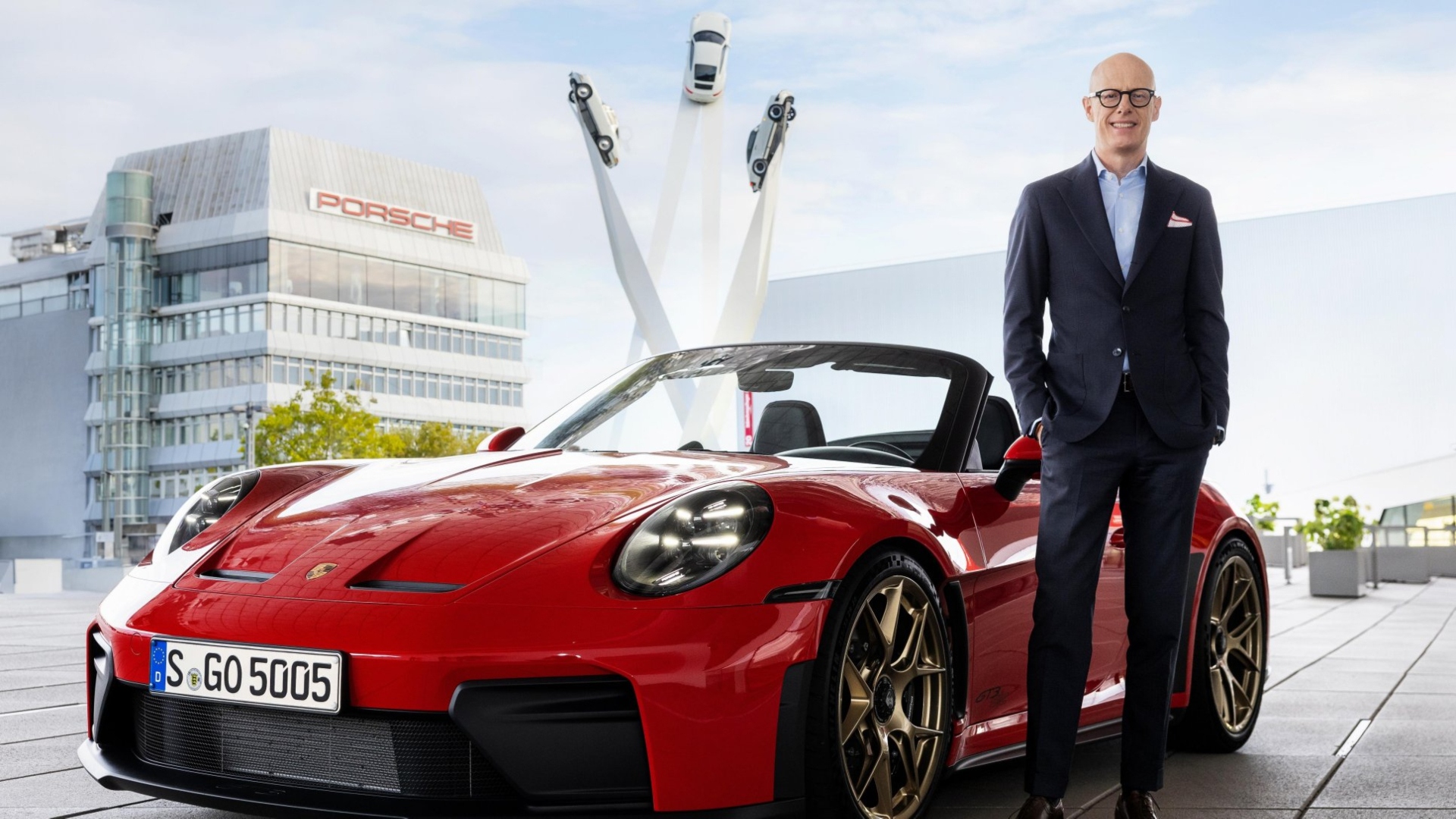 Meno auto, ma più esclusive: la Porsche ripartirà dalla Mission S