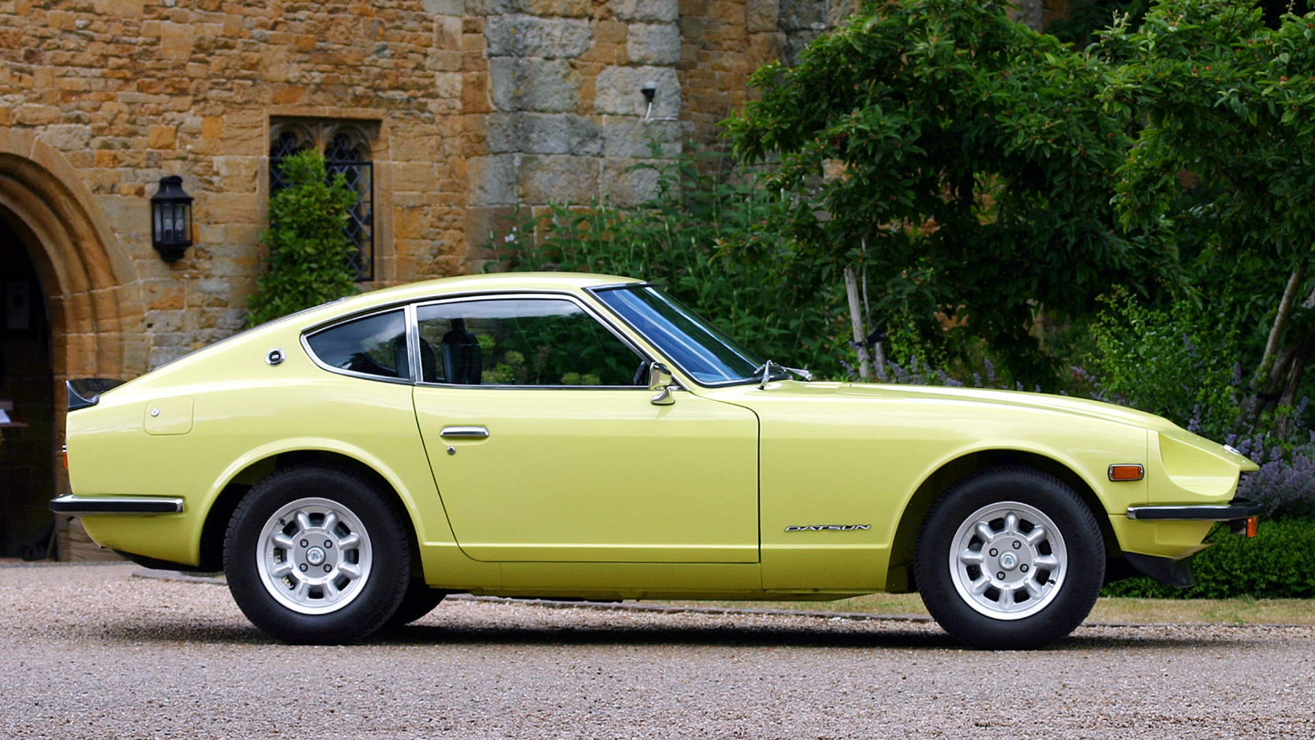 datsun-240z-nissan-1969-7