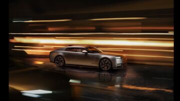 Jaguar Type 01: il lusso di non avere spazio? Jaguar Type 01: il lusso di non avere spazio?