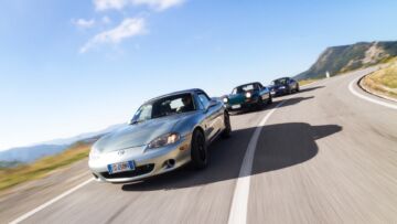Mazda MX-5: aspirata, turbo o volumetrica? La prova Mazda MX-5: aspirata, turbo o volumetrica? La prova