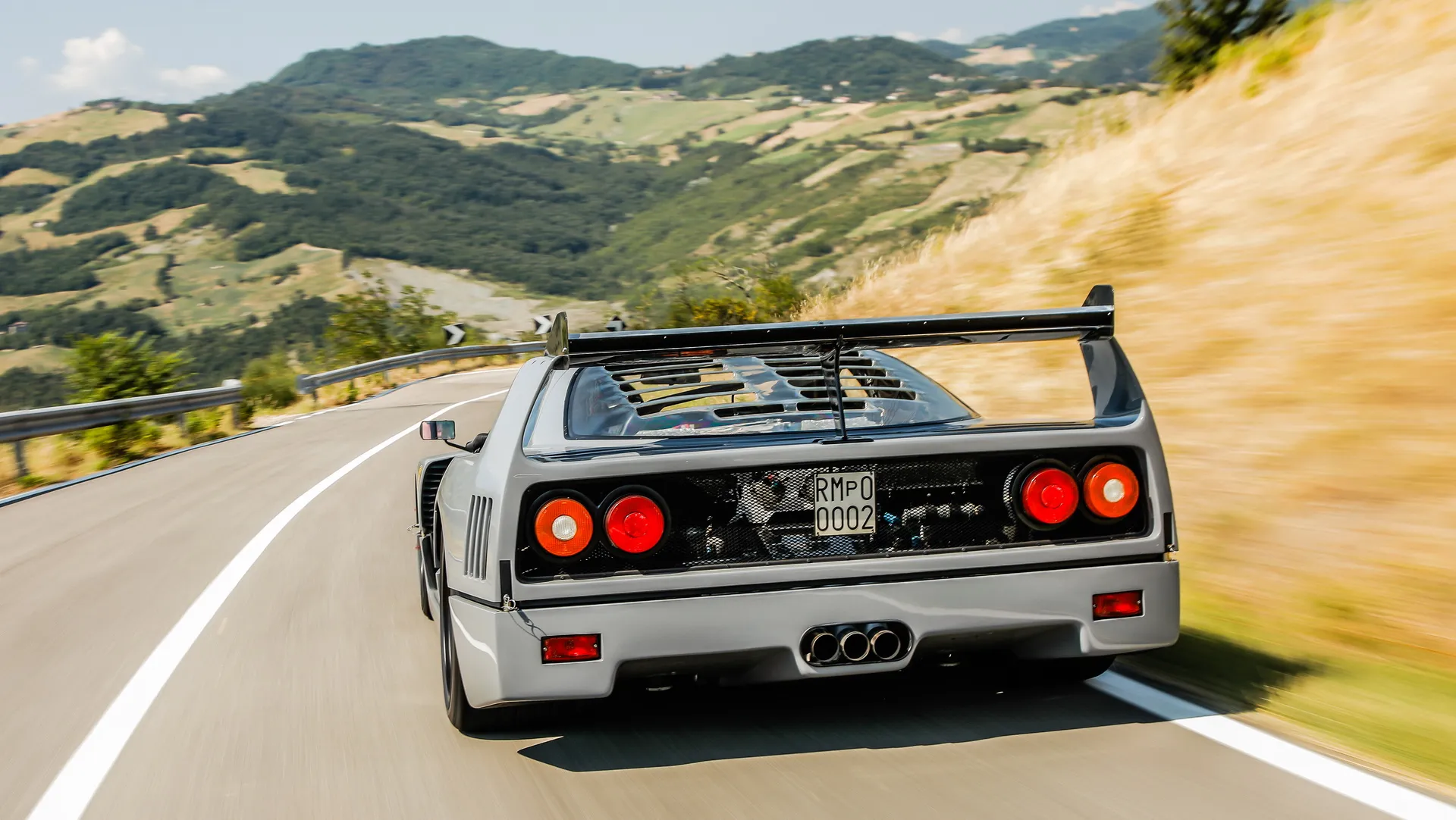 Ferrari F40: in vendita un esemplare Rosso Corsa del 1989