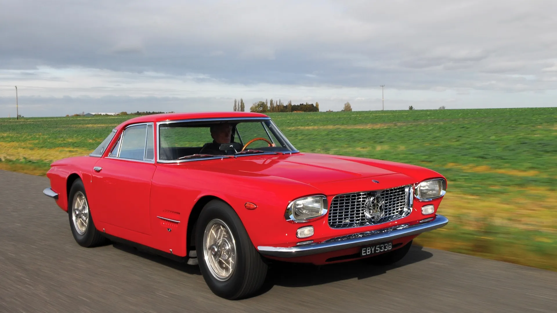 Una delle 21 Maserati 5000 GT allestite dalla carrozzeria torinese Allemano tra il 1961 e il 1964. Questa elegante gran turismo, nata nel 1959, è stata il primo modello della casa del Tridente mosso da un motore V8 Una delle 21 Maserati 5000 GT allestite dalla carrozzeria torinese Allemano tra il 1961 e il 1964. Questa elegante gran turismo, nata nel 1959, è stata il primo modello della casa del Tridente mosso da un motore V8